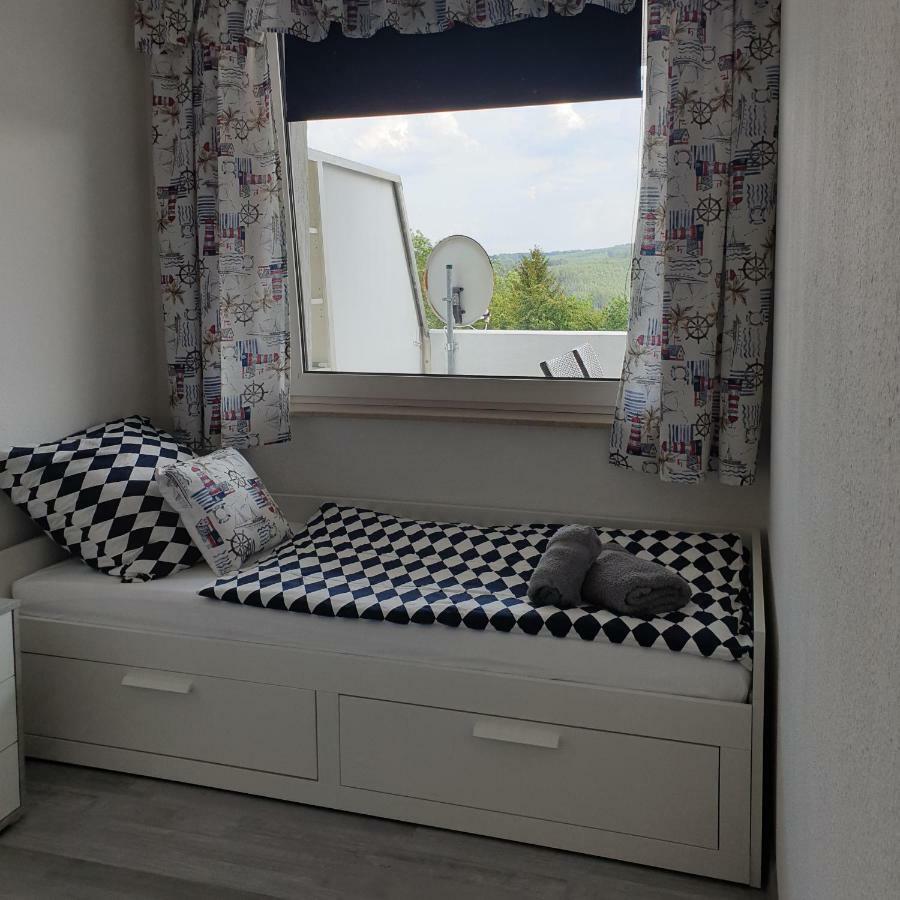 Apartment Rosa - FÜR DIENSTREISENDE Langscheid  Exterior foto
